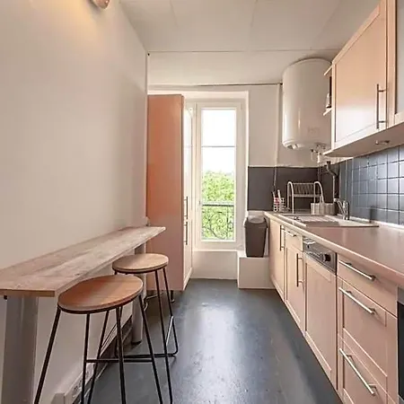 Bel Porte De Paris *